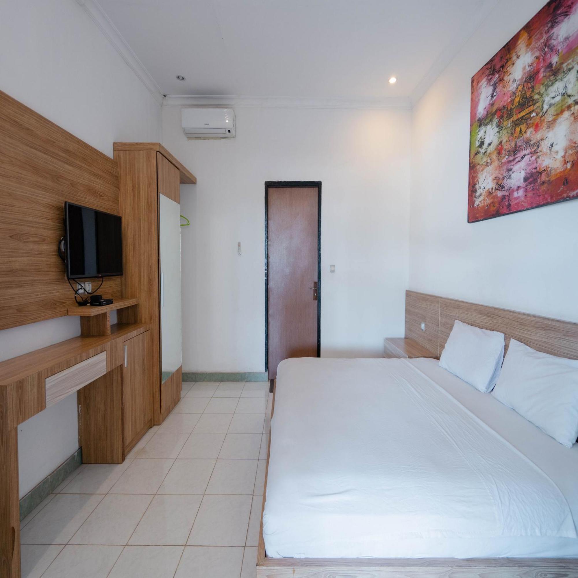 Gili White Bamboo Resort กีลีตราวางัน ภายนอก รูปภาพ